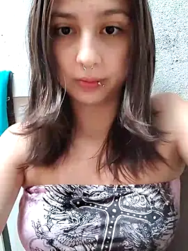 Maiden-Hot online show from April 2026 08:18:01 PM