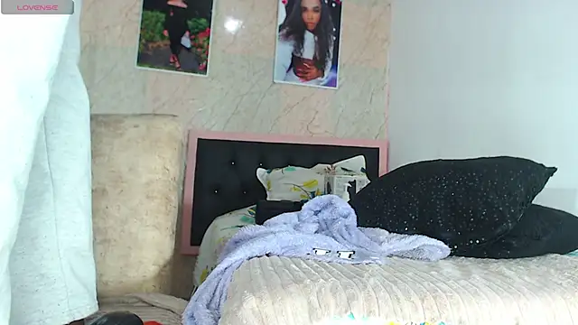 k stormi  online show from November 2025 01:28:01 AM