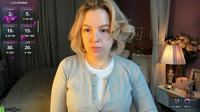 Nikki Kai online show from October 2025 11:28:02 PM