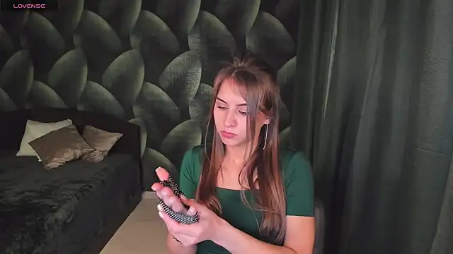 CharmBianca online show from March 2025 10:41:01 AM