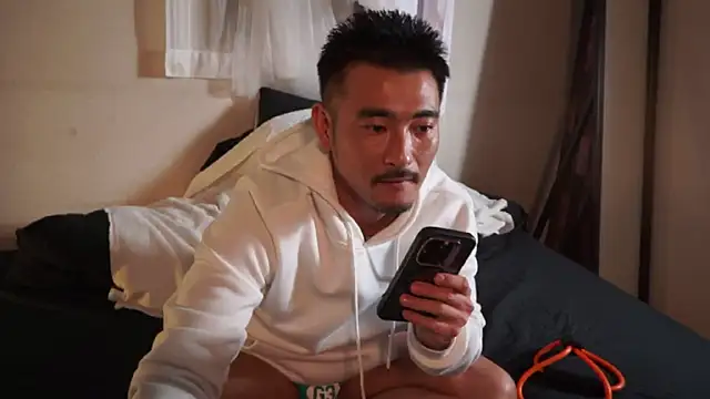 NARIO 18KIN online show from February 2025 01:51:02 PM