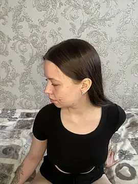 Arielle Swan online show from March 2025 08:43:01 AM