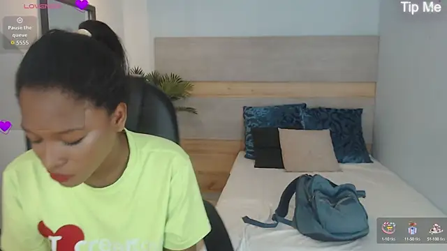 brendathompson  online show from September 2025 03:43:02 AM