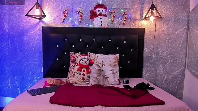 emberhodson online show from December 2025 12:10:01 PM