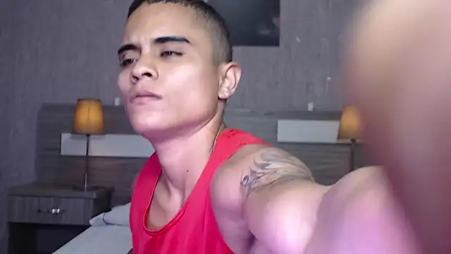 Liiamthompson online show from September 2025 11:22:02 AM