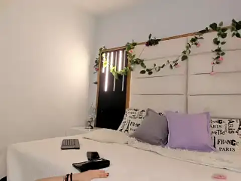 SofiArias online show from February 2025 05:37:02 PM