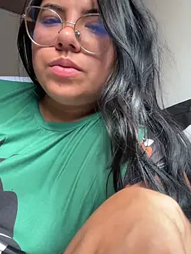 viccky vick online show from February 2025 01:55:01 PM