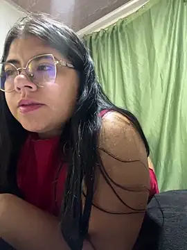 viccky vick online show from February 2025 04:53:01 AM