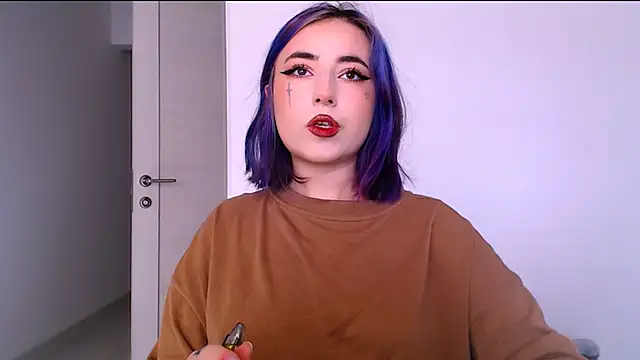 purplewitch online show from October 2025 06:31:01 AM