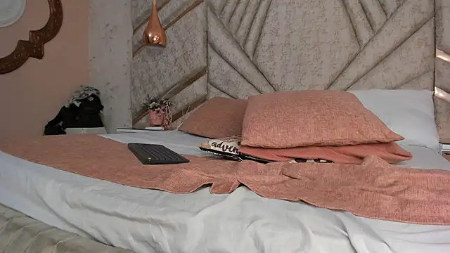 Snapshot of ErickCarmack chatting on February 2025 07:23:01 AM ErickCarmack online show from February 2025 07:23:01 AM