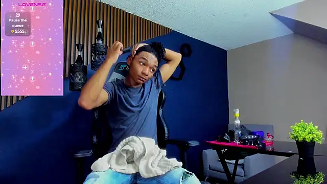 Snapshot of ErickCarmack chatting on March 2025 04:16:02 AM ErickCarmack online show from March 2025 04:16:02 AM