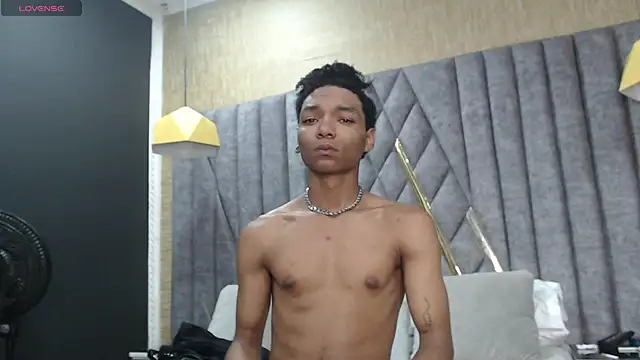 Snapshot of ErickCarmack chatting on March 2025 04:15:02 AM ErickCarmack online show from March 2025 04:15:02 AM