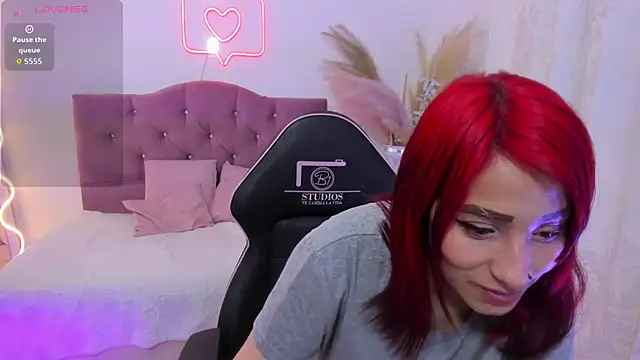 palmerfox tay online show from September 2025 03:19:01 AM