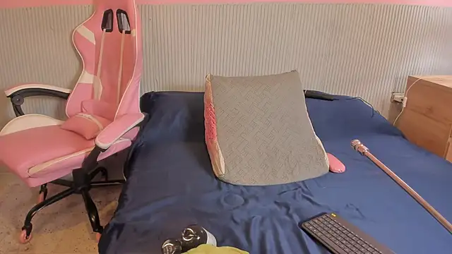 yeikafoxy online show from March 2026 11:28:02 AM