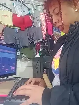 alexandraluv online show from March 2025 06:33:02 PM