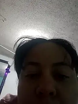 alexandraluv online show from October 2025 07:33:01 PM