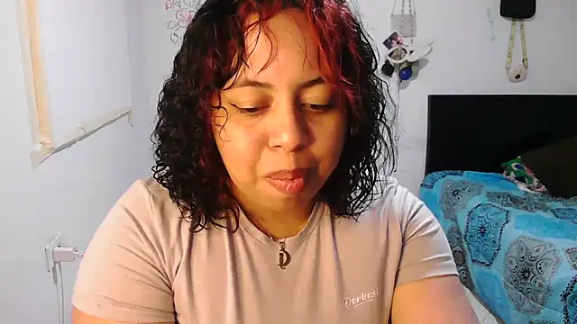 alexandraluv online show from December 2025 12:30:01 AM