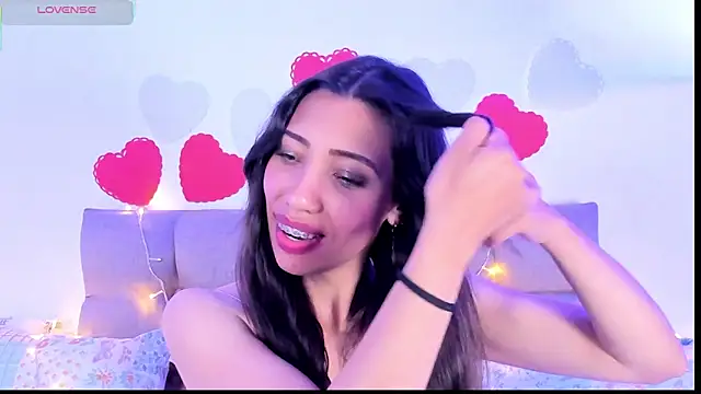 Miss veronicaa2 online show from February 2025 03:27:01 PM