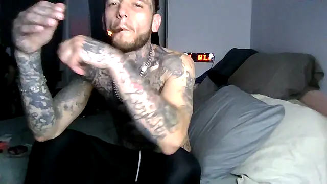 cruz815 online show from May 2026 02:29:01 AM
