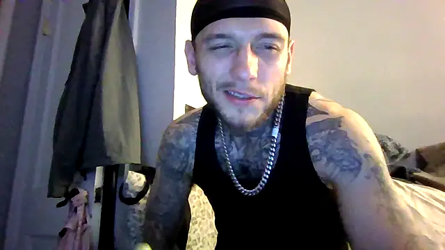 cruz815 online show from May 2026 02:51:02 AM