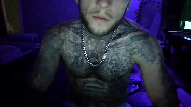 cruz815 online show from July 2026 04:18:01 AM