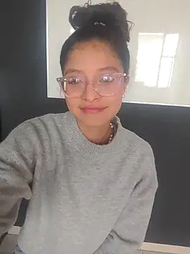 mac-sara online show from March 2025 04:55:01 PM