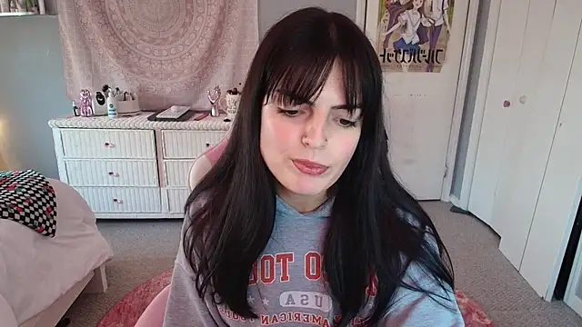 Snapshot of princesselysia chatting on November 2025 04:29:01 PM princesselysia online show from November 2025 04:29:01 PM