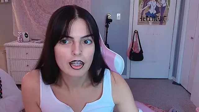 Snapshot of princesselysia chatting on November 2025 05:04:02 PM princesselysia online show from November 2025 05:04:02 PM