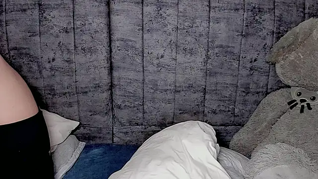 Dylan Milk online show from September 2025 08:58:02 PM