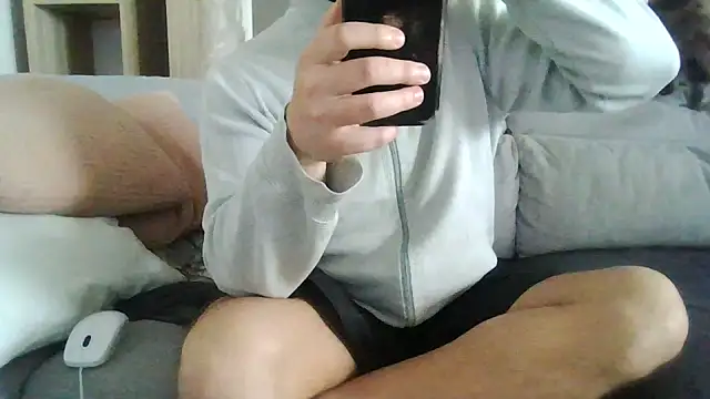 Snapshot of Zer_oki chatting on March 2026 10:18:02 AM Zer oki online show from March 2026 10:18:02 AM