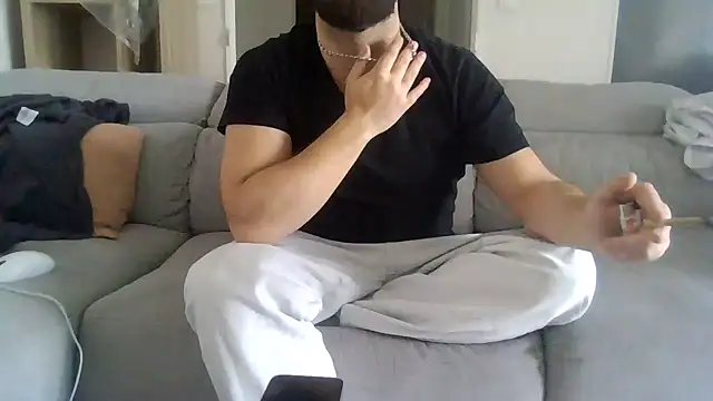 Snapshot of Zer_oki chatting on March 2026 12:33:01 PM Zer oki online show from March 2026 12:33:01 PM