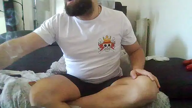 Snapshot of Zer_oki chatting on April 2026 09:32:02 AM Zer oki online show from April 2026 09:32:02 AM