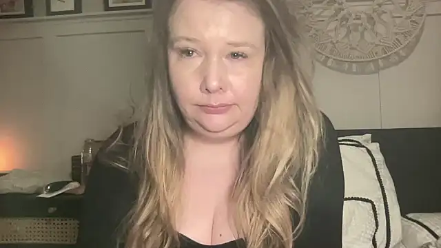 BustyHayleyUk online show from February 2025 08:57:01 PM