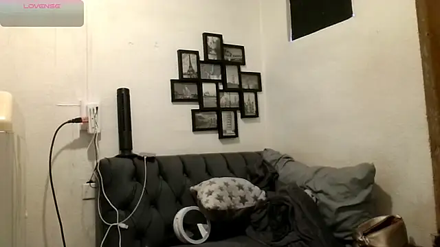 MirandaLatinaLovely online show from March 2026 05:25:01 PM