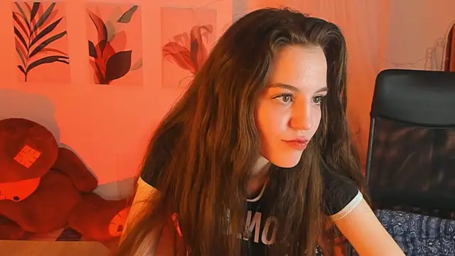 Snapshot of MilaStoyne chatting on February 2025 08:33:02 PM MilaStoyne online show from February 2025 08:33:02 PM