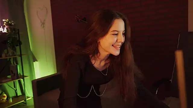 Snapshot of MilaStoyne chatting on March 2025 09:12:02 AM MilaStoyne online show from March 2025 09:12:02 AM