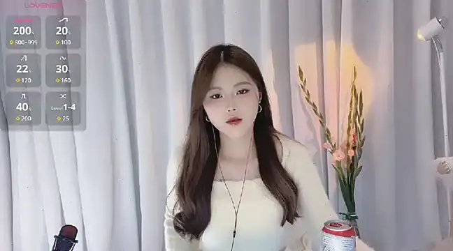 SylviaLing2007 online show from February 2025 12:58:02 PM