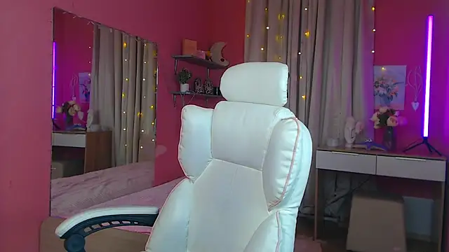 Snapshot of Jenny_Smit chatting on February 2025 12:11:01 PM Jenny Smit online show from February 2025 12:11:01 PM