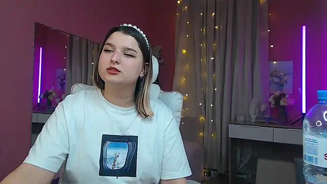 Snapshot of Jenny_Smit chatting on February 2025 06:04:02 PM Jenny Smit online show from February 2025 06:04:02 PM