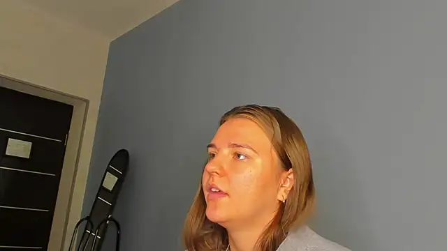 Snapshot of Jenny_Jimmy chatting on October 2025 01:01:02 AM Jenny Jimmy online show from October 2025 01:01:02 AM