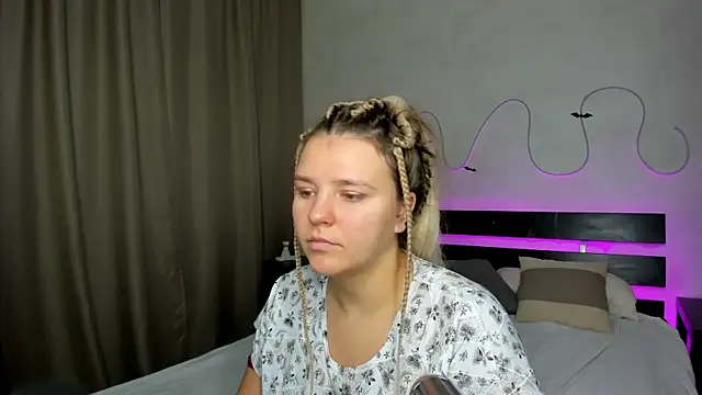 Snapshot of Jenny_Jimmy chatting on October 2025 01:07:02 AM Jenny Jimmy online show from October 2025 01:07:02 AM