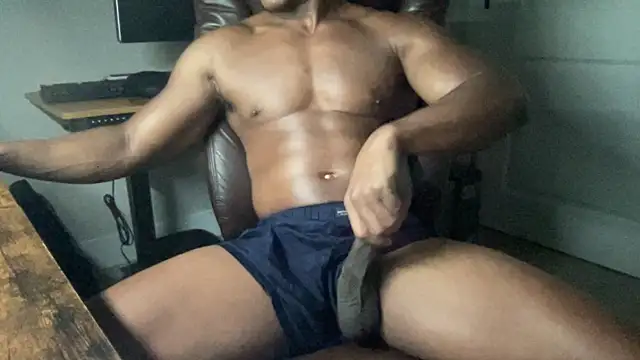 Snapshot of BodyandBBC chatting on November 2025 04:12:02 AM BodyandBBC online show from November 2025 04:12:02 AM