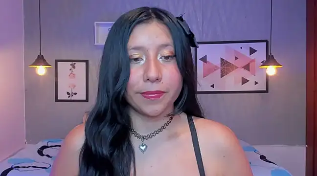 Nohemi louse online show from February 2025 07:41:02 PM