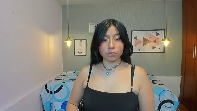 Nohemi louse online show from March 2025 07:28:02 PM