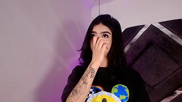 sara lopee1 online show from October 2025 12:02:02 PM