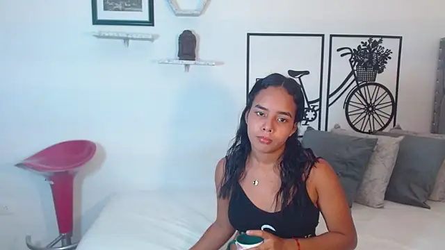 Roxy Stonee online show from February 2025 07:17:02 PM