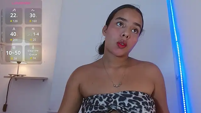 Roxy Stonee online show from September 2025 07:27:01 PM