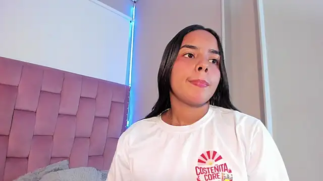 Roxy Stonee online show from March 2026 07:29:01 PM