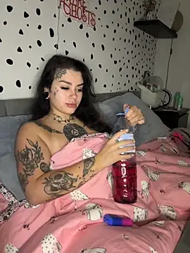 tempzzz12 online show from October 2025 07:16:01 AM