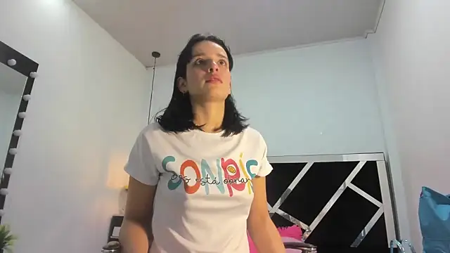 Annyrosee online show from March 2025 07:53:01 PM